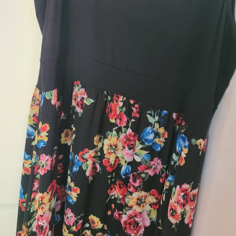 torrid Black Floral Maxi Dress with Pink and Blue Blooms - Picture 9 of 10